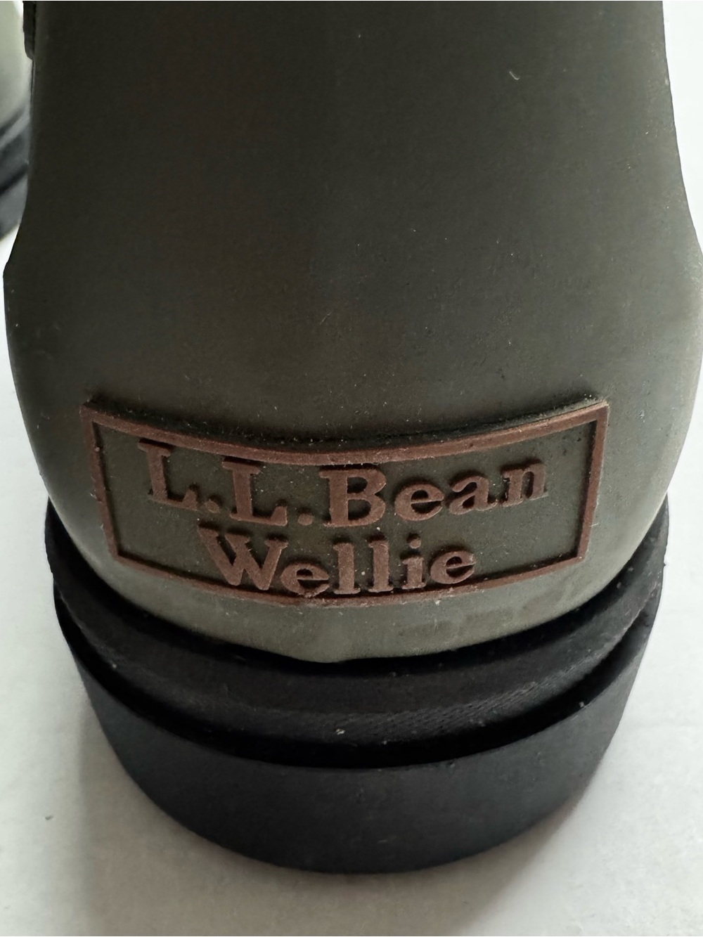 L.L. BEAN Women's Rugged Wellie Chelsea Waterproof Boots In Kelp Green/Black 10M - Picture 8 of 12